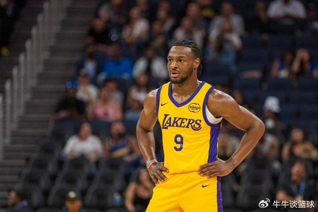 弗格31分辽宁胜四川 西尔扎提15分新疆胜同曦