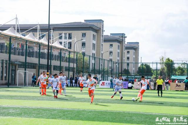 范弗里特38分火箭险胜雷霆 骑士终结绿军7连胜